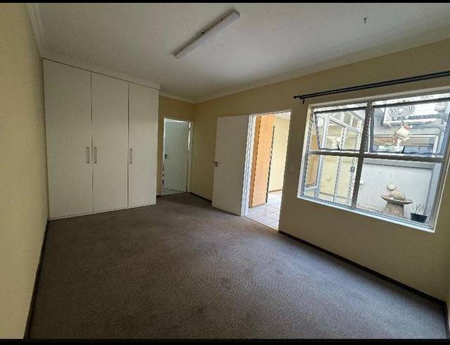 3 BEDROOM TOWNHOUSE FOR SALE IN NORTHCLIFF